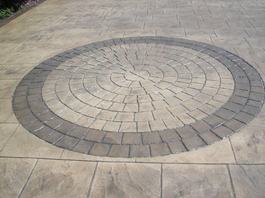 Driveway image 3