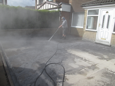 Cutting work on the concrete slab